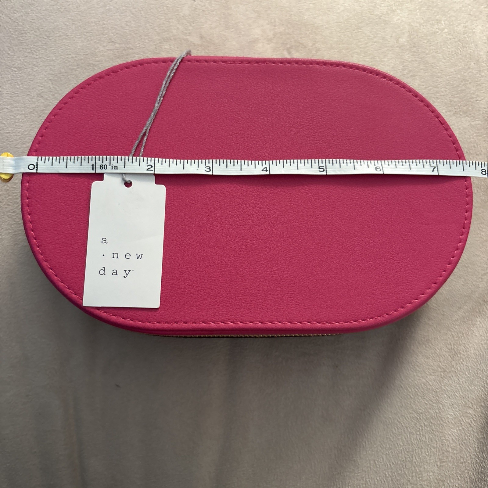 A New Day Round Zip Jewelry Organizer Pink Travel Case NWT Compact