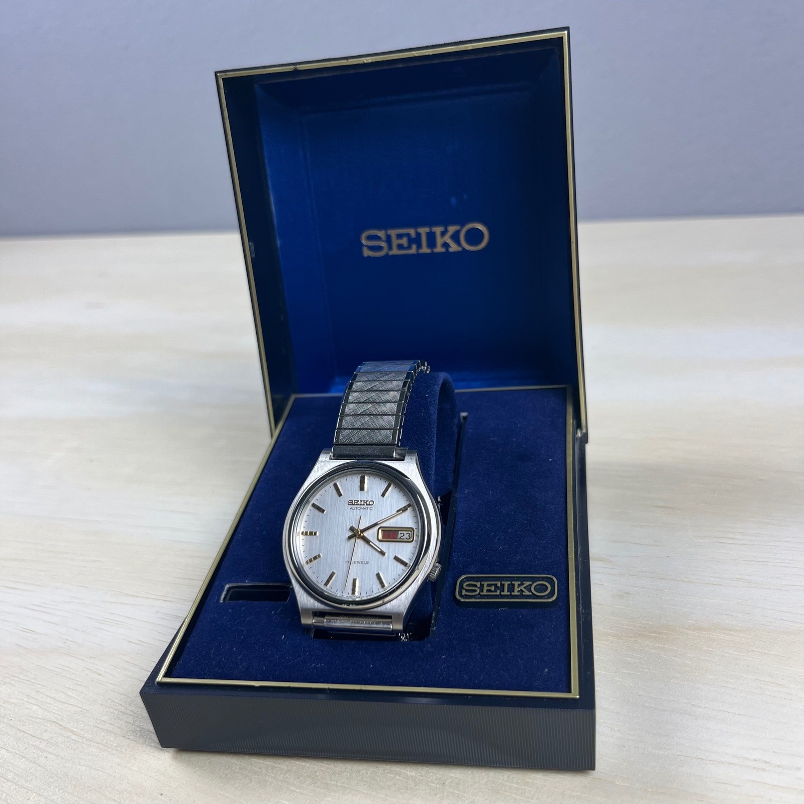 Seiko Automatic 17 Jewels Vintage Watch Silver Dial Day Date 6309-8970 Speidel