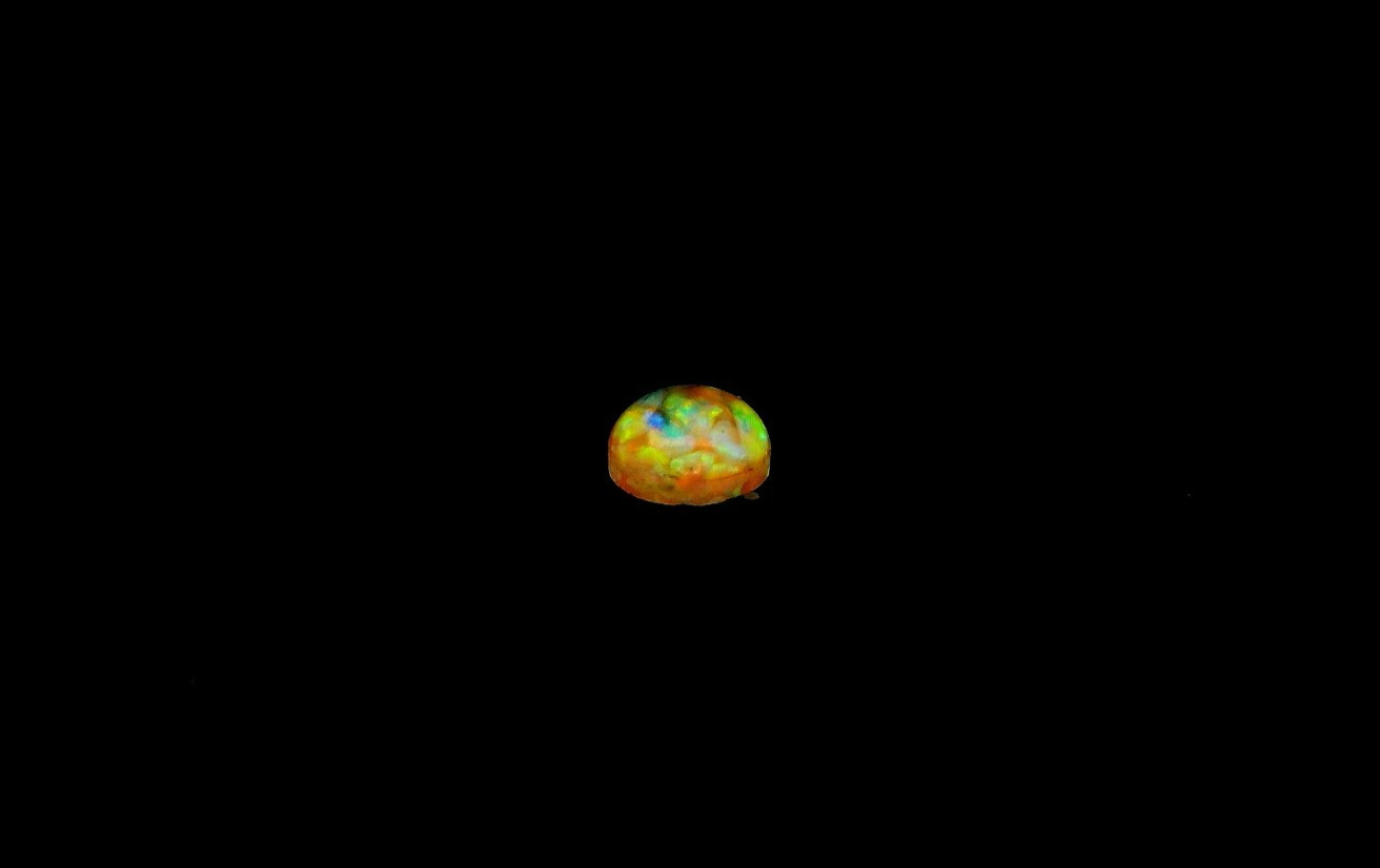 0.23ct Round Orange Multi-Color Opal 5 x 5 mm