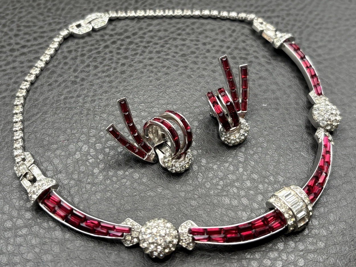 Vintage Boucher 3227 Red Baguette Rhinestone Necklace Clip On Earring Set