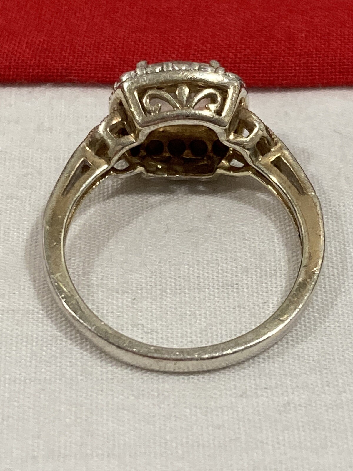 925 Signed Sterling Silver CZ Cubic Zirconia Halo Cocktail Band Ring SIZE 7.75