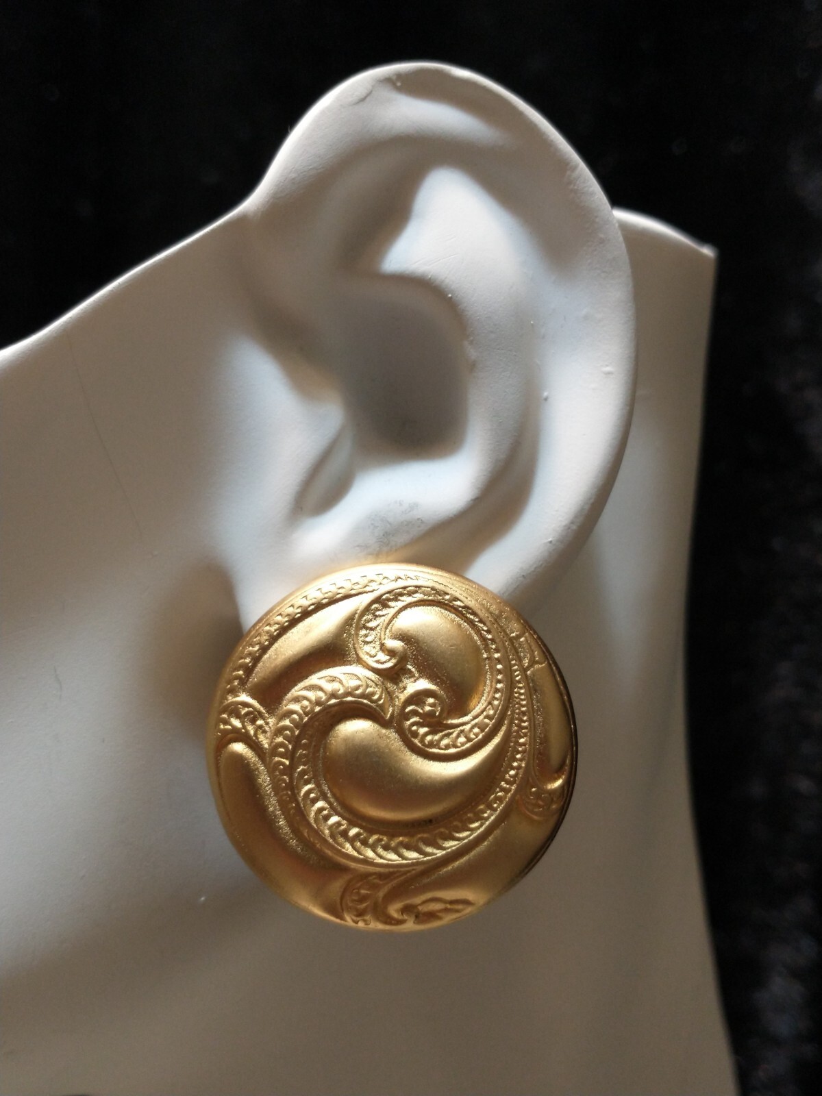Vtg Earrings 80’s ART DECO/NOUVEAU CLASSY Swirled BRUSH Matte GOLDTONE RARE Clip