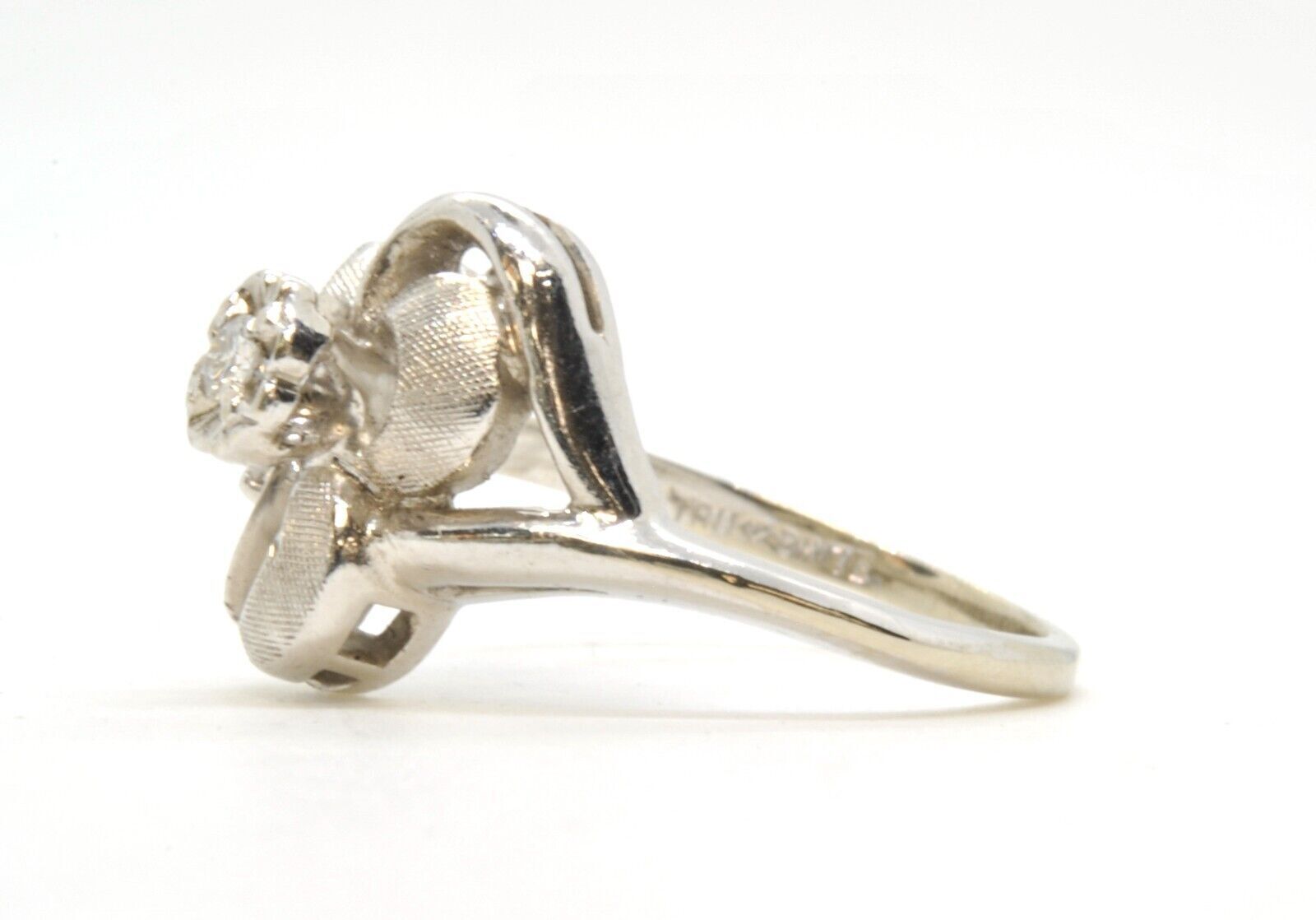 Vintage 14k White Gold Floral Ladies Diamond Right Hand Estate Ring Size 6