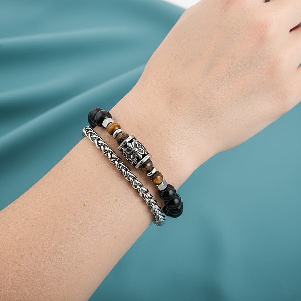Tigers Eye and Black Onyx 32.80 ctw Beaded Bracelet in Stainless Steel 8-9In