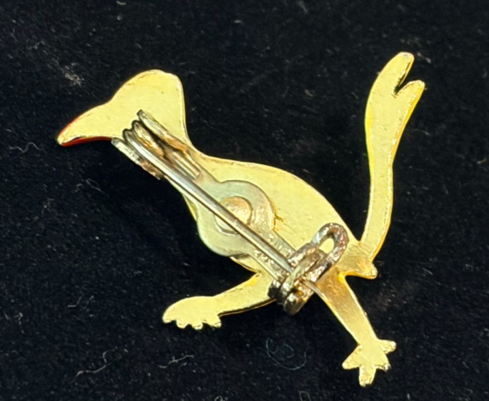 vintage Republic of Korea (ROK) enamel roadrunner bird brooch