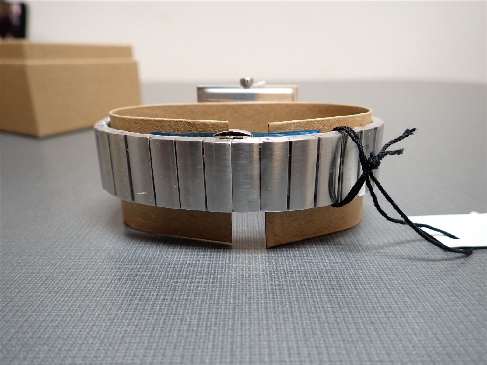 NEW Projects Watches PJT-7660 Wide Light 40mm Silver Metal Band Watch