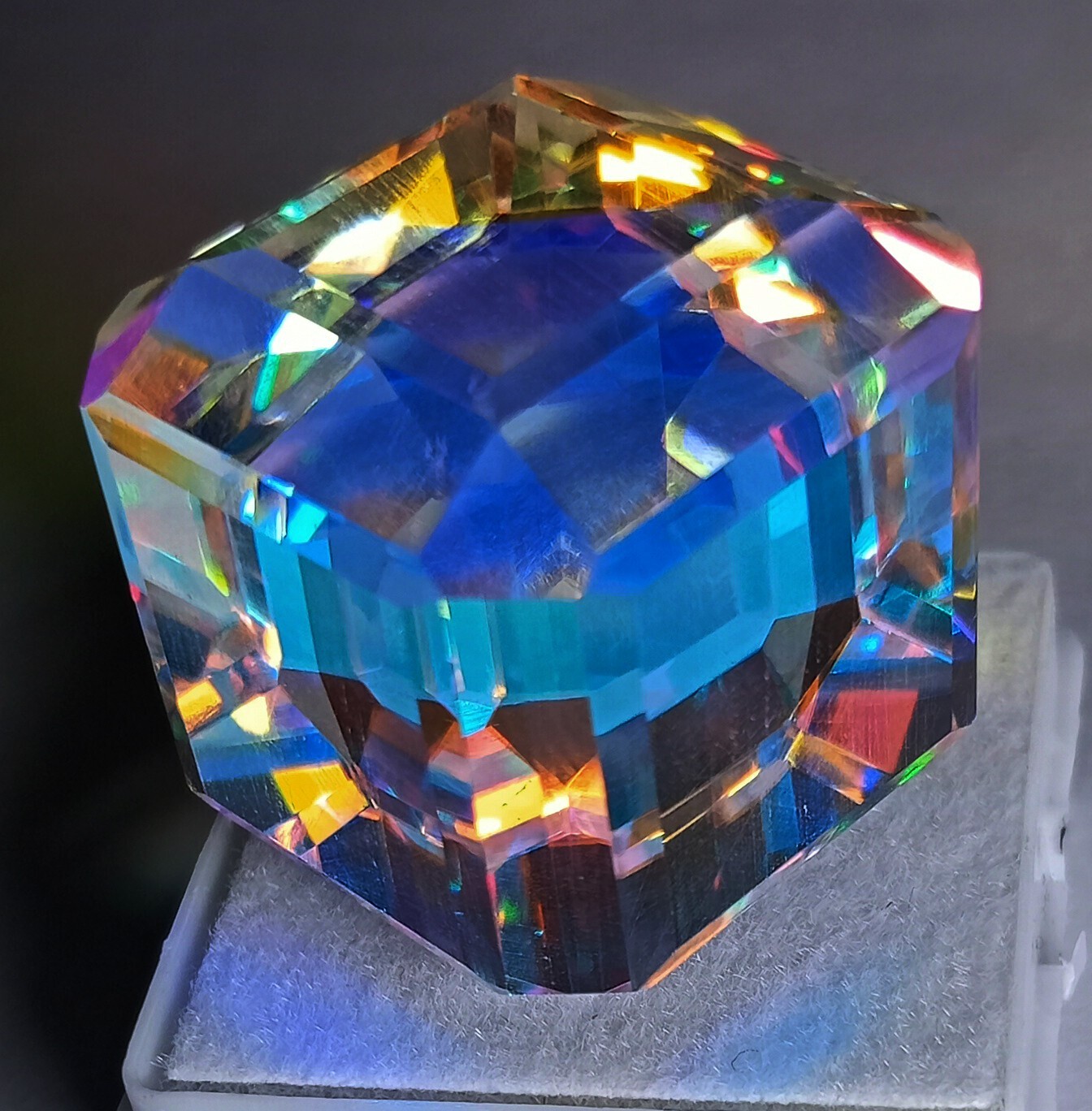 Rainbow Color Natural Mystic Topaz Cube Cut EGL Certified 100+ Ct Loose Gemstone