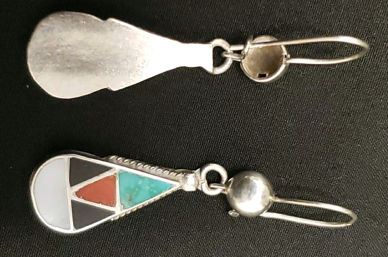 BEUTY NATIVE AMERICAN STERLING SILVER EARRINGS.