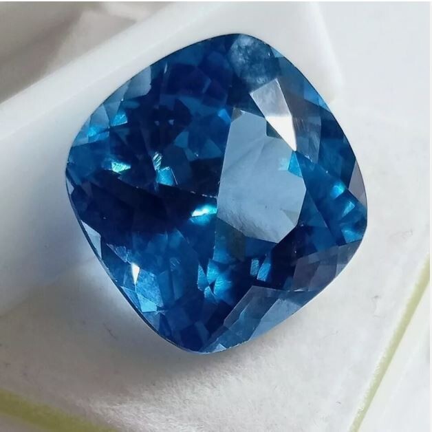 14.85 Ct Natural Flawless Blue Ceylon Sapphire Cushion Certified Loose Gemstone