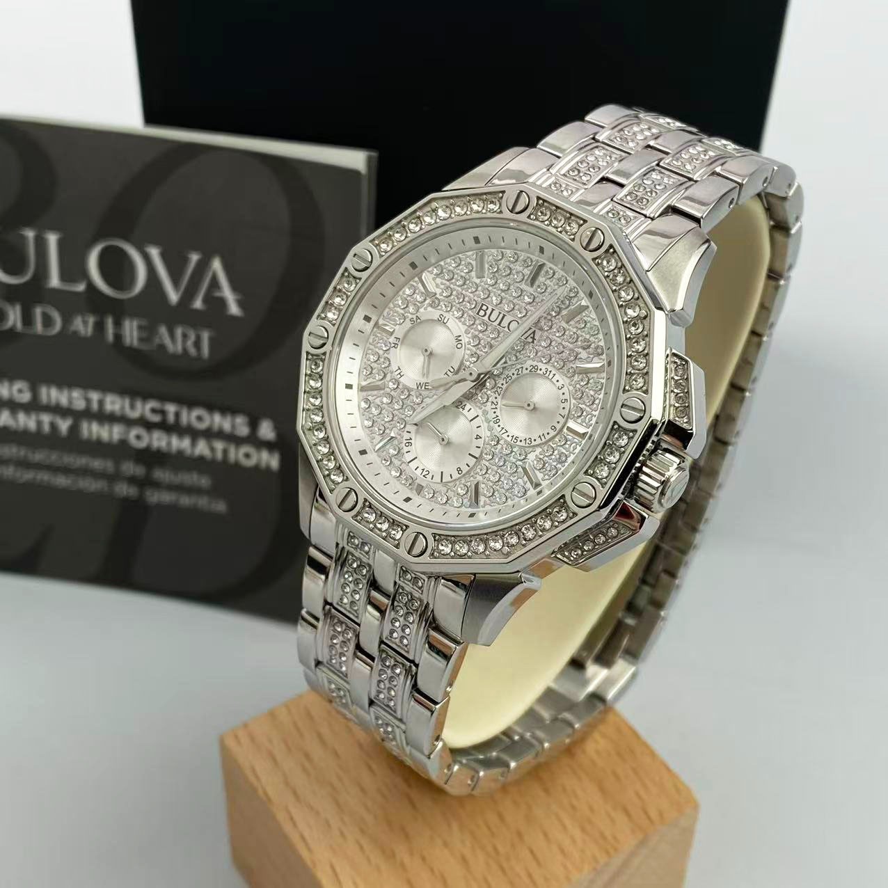New Bulova Octava Crystal Men’s Quartz Watch White Dial Stainless Steel 96C134