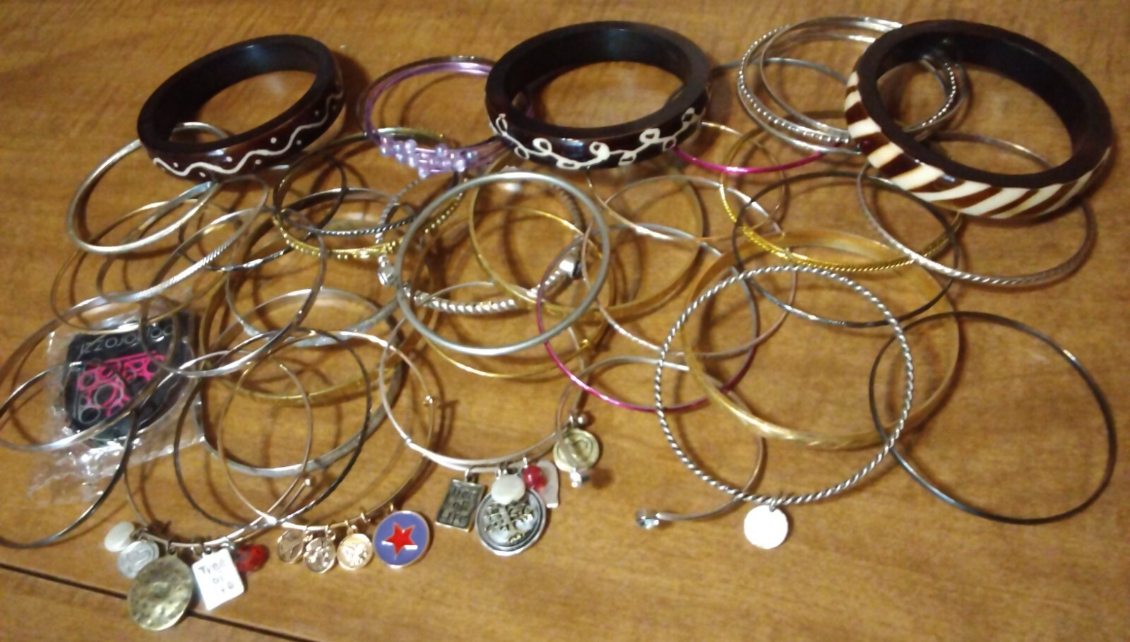 LOT BANGLE BRACELET 41 Gold Silver tone Mix Diff Age Orig Charm Color Style Type