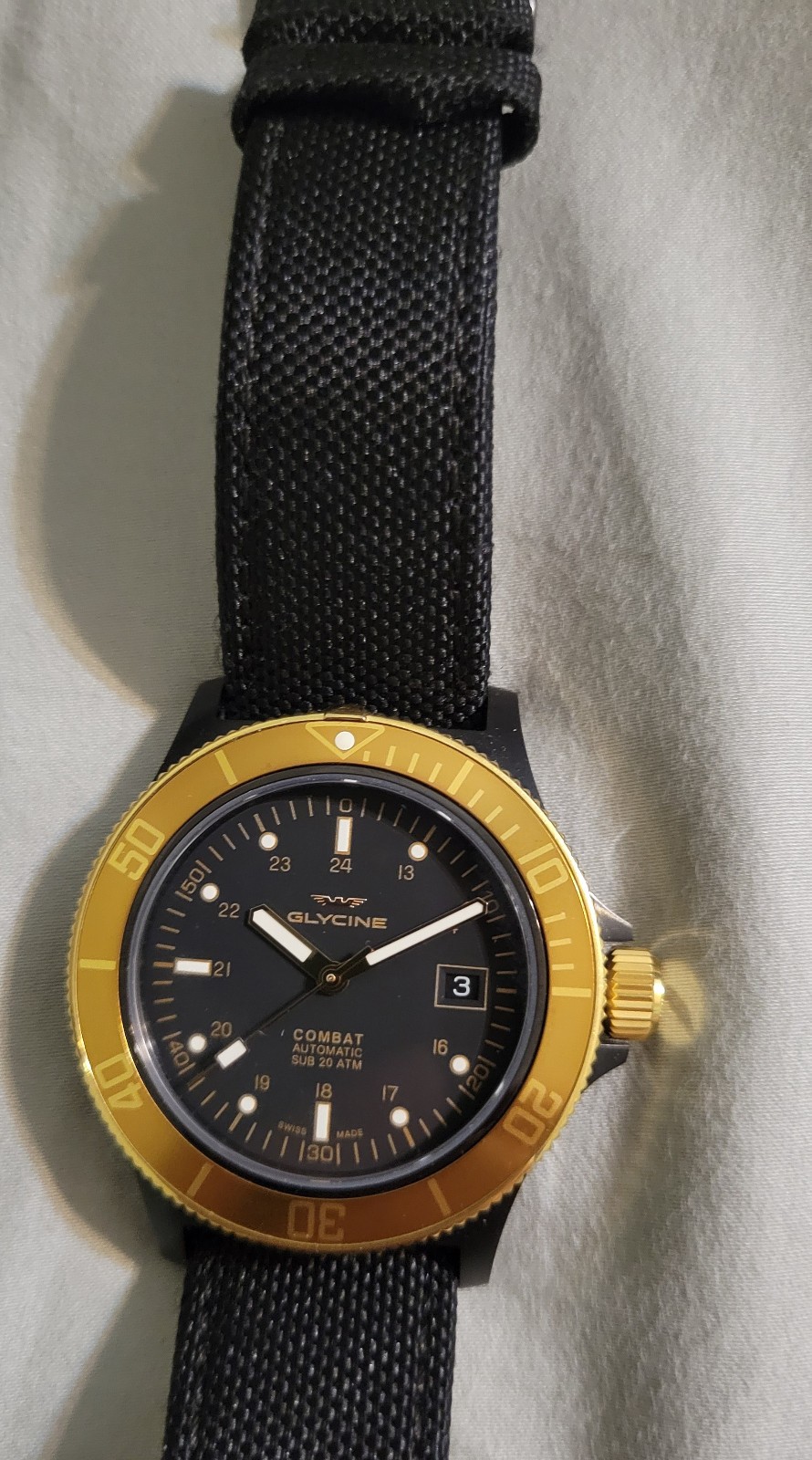 Glycine ” Golden Eye ” GL0093 42mm Automatik Men’s Watch – Black