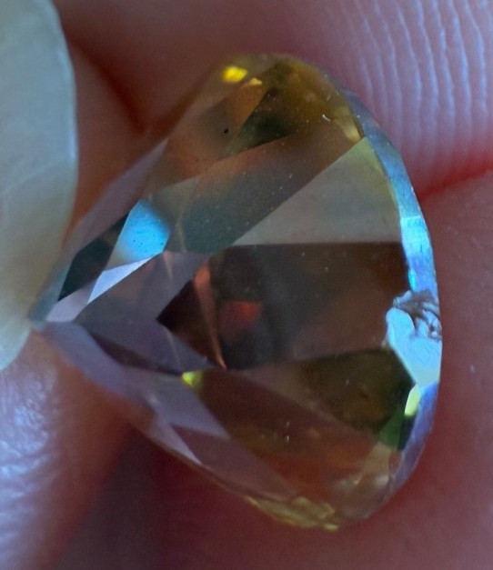 Sparkly rainbow Topaz loose stone approx 3 carats for ring *as is*