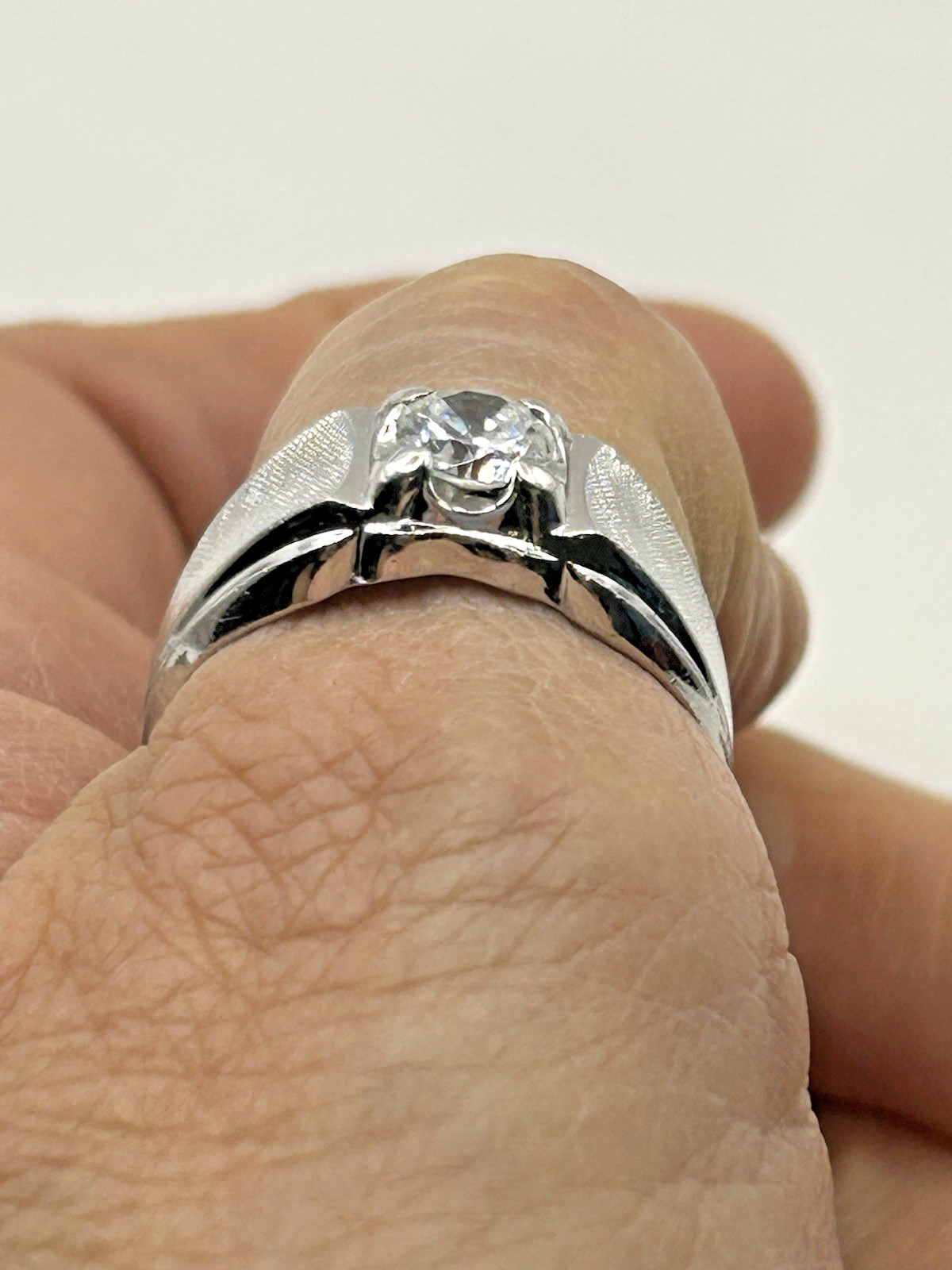 Men’s Lind Sterling Silver Solitaire CZ Ring 1.25 Carat Size 12.5