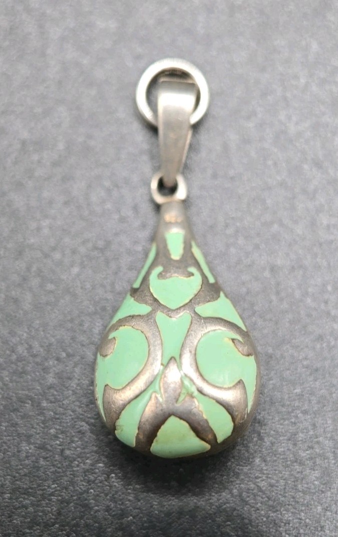 ​Vintage 925 Sterling Silver Southwestern Green Enamel Puffy Pendant Charm 4g