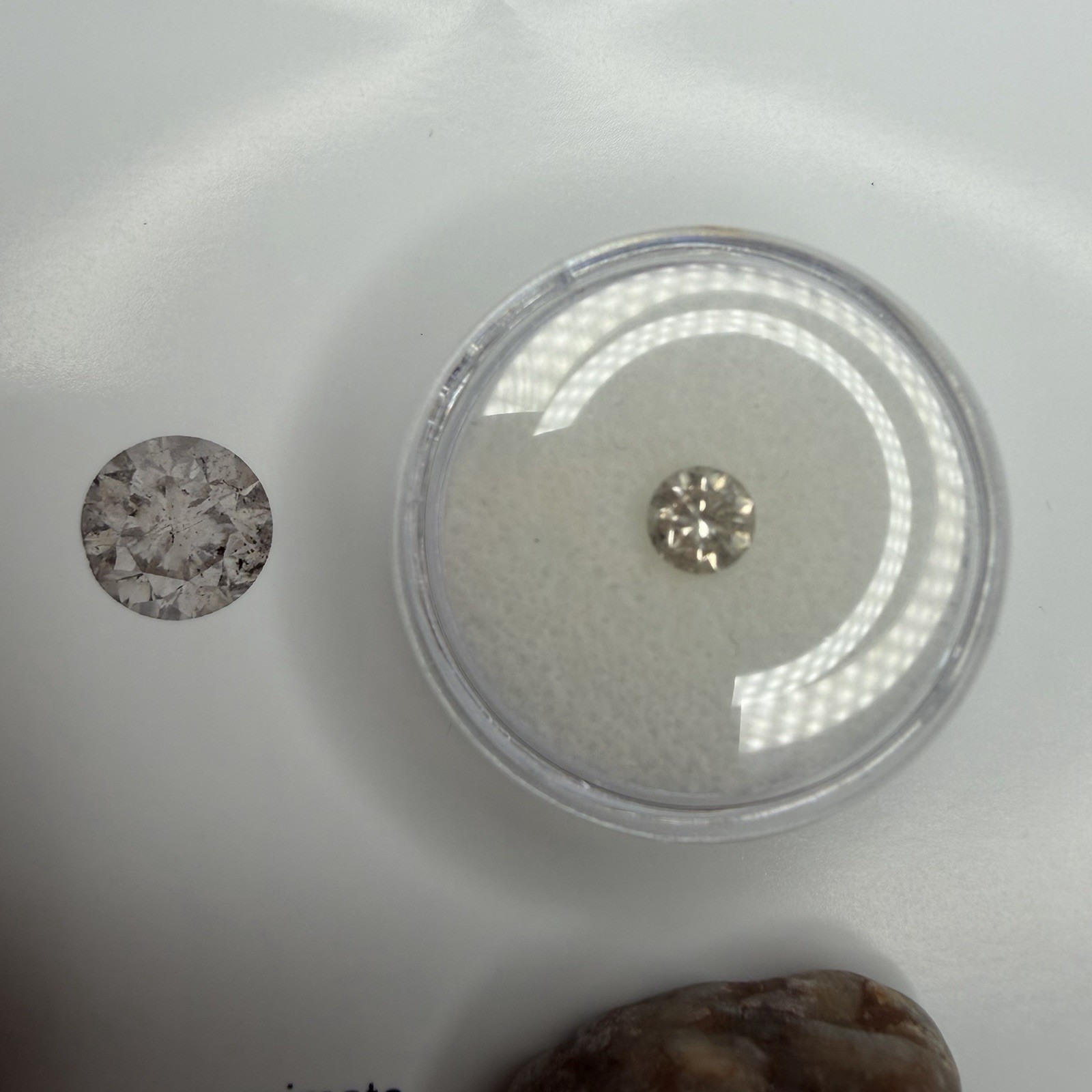 0.7ct GIA Natural Certified Diamond Treated Clarity Round 5.43-3.68mm