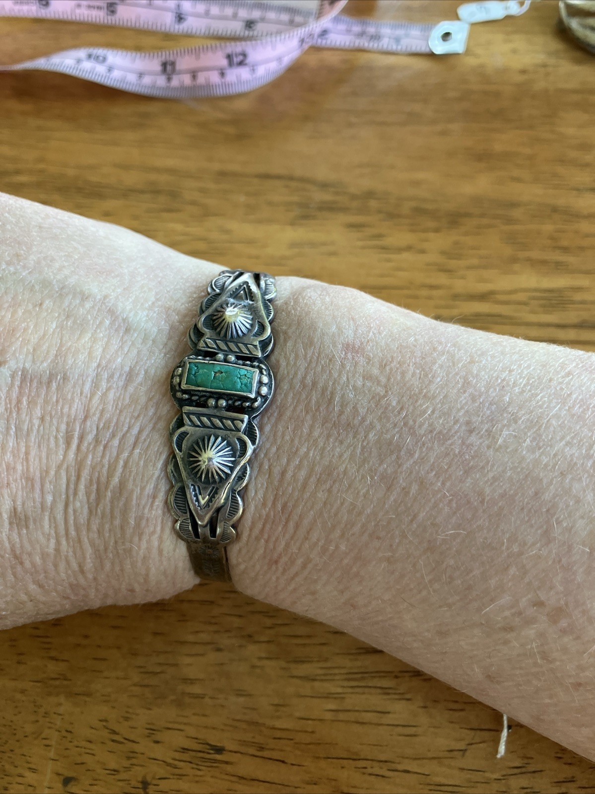 Vintage Fred Harvey Era Sterling Silver Turquoise Cuff Bracelet Feather Arrow