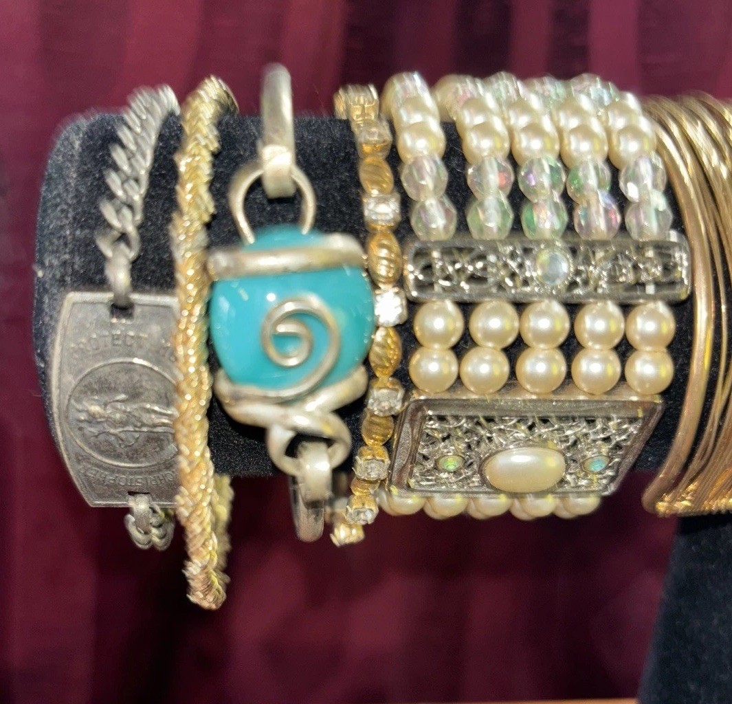 Lot Of (17) Amazing Bracelets 925 Signed Costume African Slave Bracelet Chamilia
