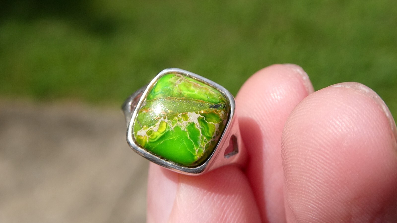 Sterling Silver Green Turquoise Heart Bezel Ring 925 Size 7 Weighs 2.4 Grams