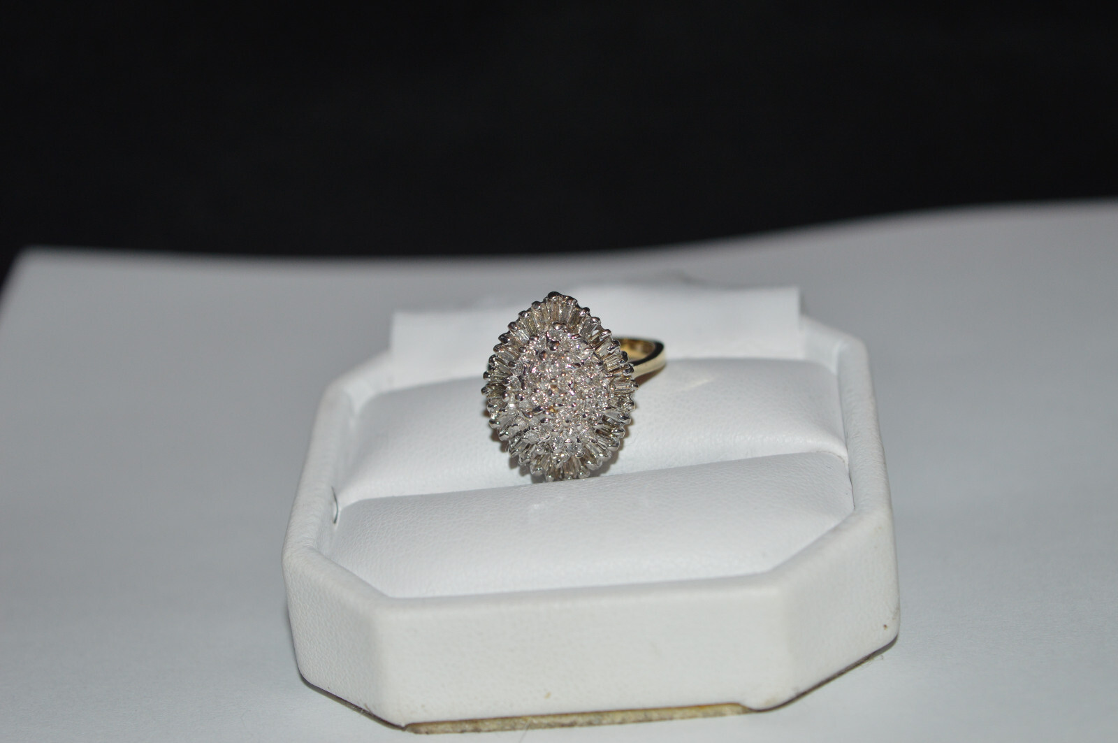 10k(ROUND/BAGUETTES) Ladies Diamond/Cluster Ring(Size 6.25)5.45grams..