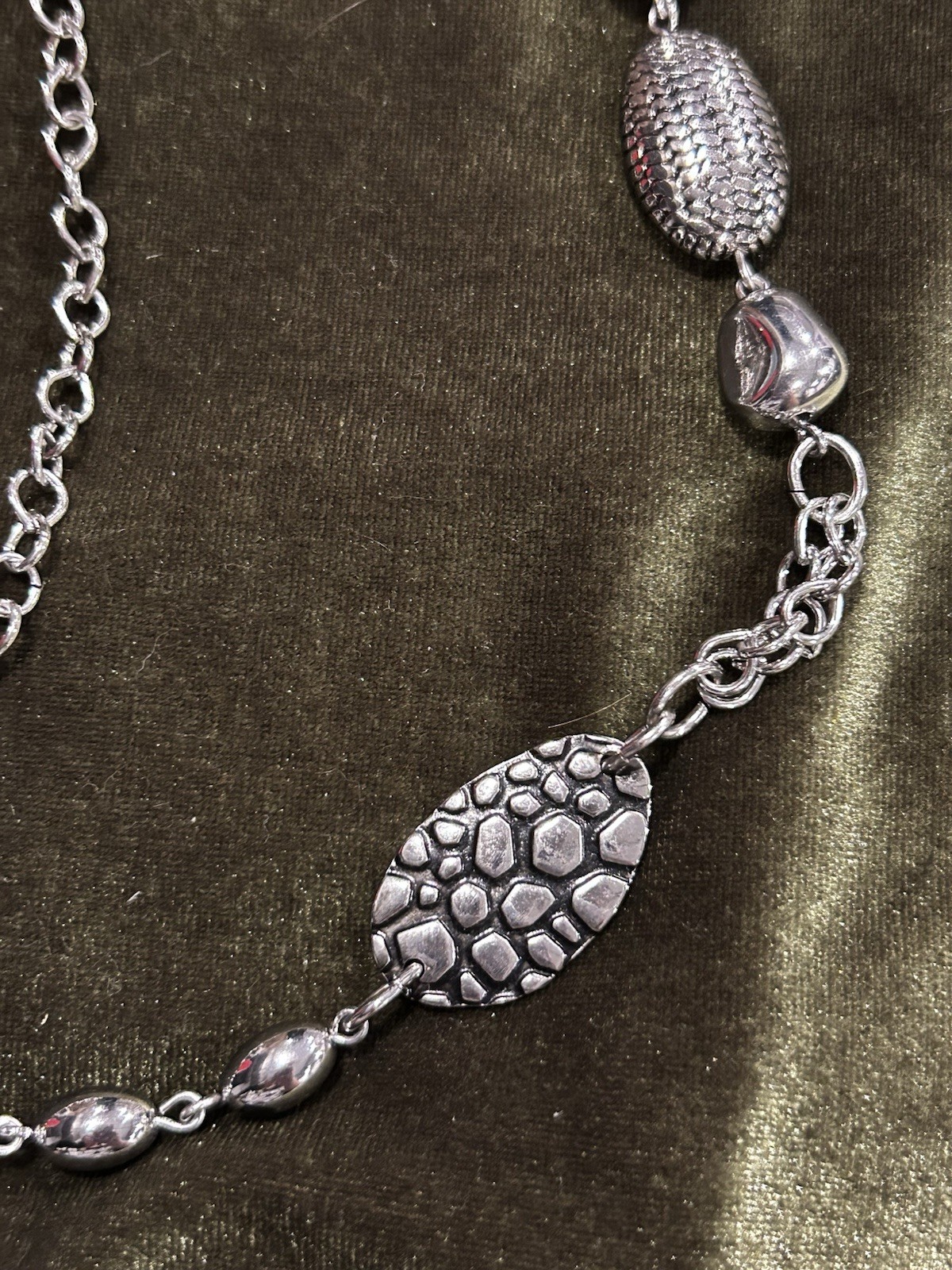 Chico’s Silver Tone Cable Chain Necklace Crystal Beads Adjustable Lobster