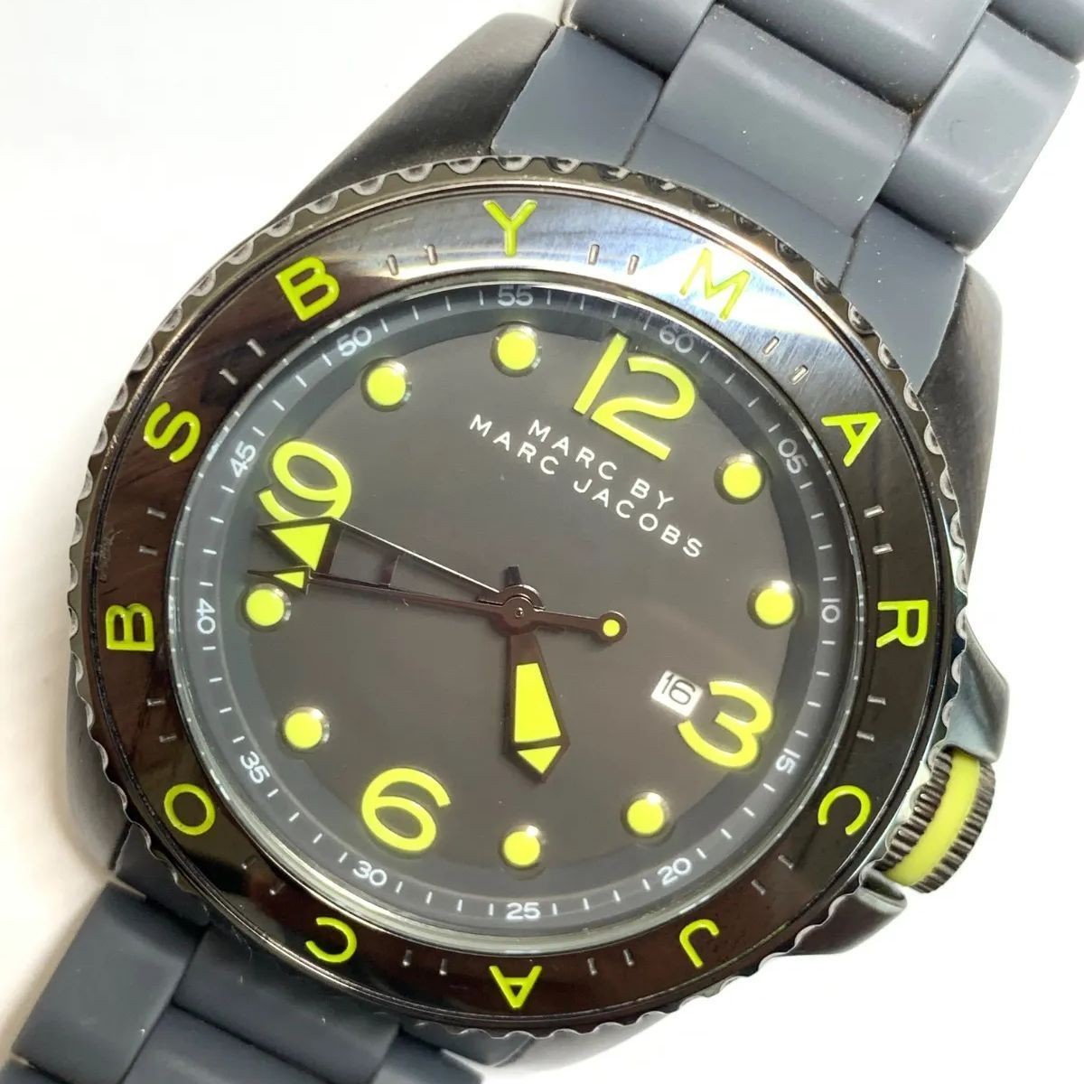 R6 4238 Used Item Mark by Marc Jacobs MBM2569