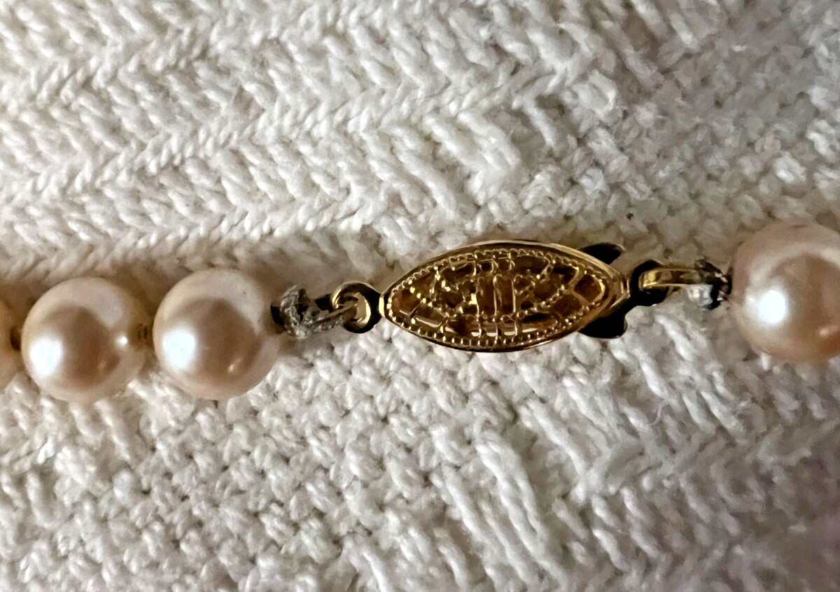 Vtg G Silver Gold Tone Metal Faux Pearl Necklace 16 1/2 Inches Long 7.9mm Pearls