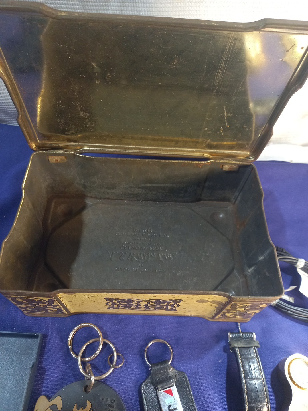 Vintage Tin With Watches Etc Joblot