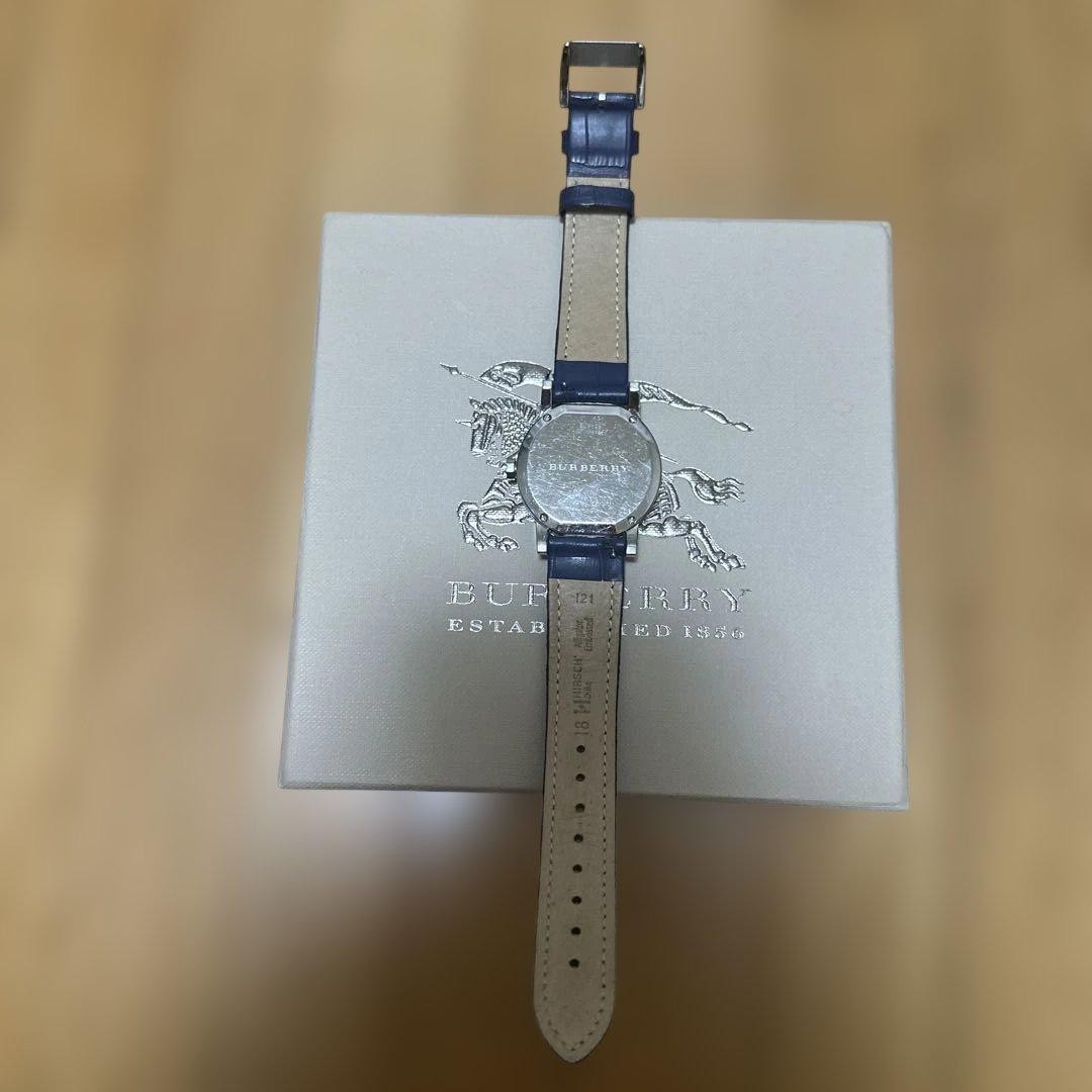 Burberry BU9129 Watch 34mm Leather Strap Box Included Manual