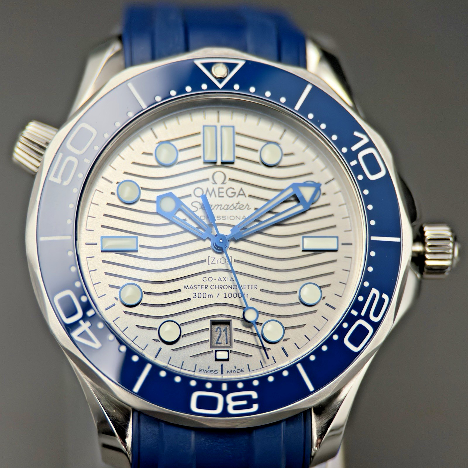 2023 OMEGA Seamaster Diver 300M 210.32.42.20.06.001 Blue Dial Gray Wave