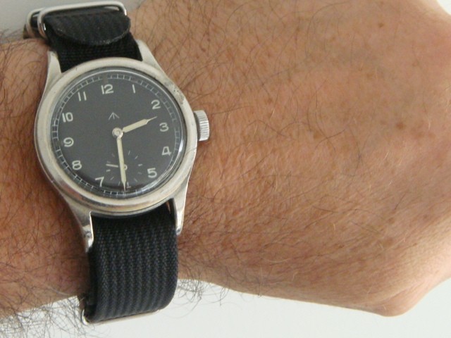 Record Dirty Dozen Military issue WWW WW2 vintage watch sterile dial full srvice