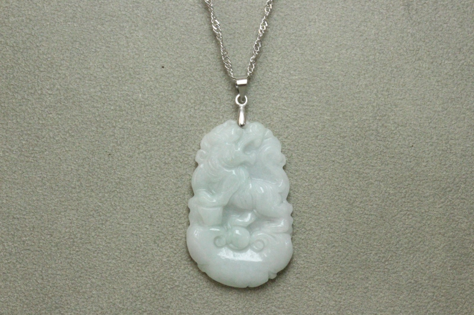 Natural White green A Jadeite jade Hand-Carved tiger (Chinese Zodiac) Pendant
