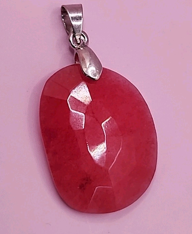 NEW TGS Jewelry Jewel Shaped Crystal Pendent (3cm)