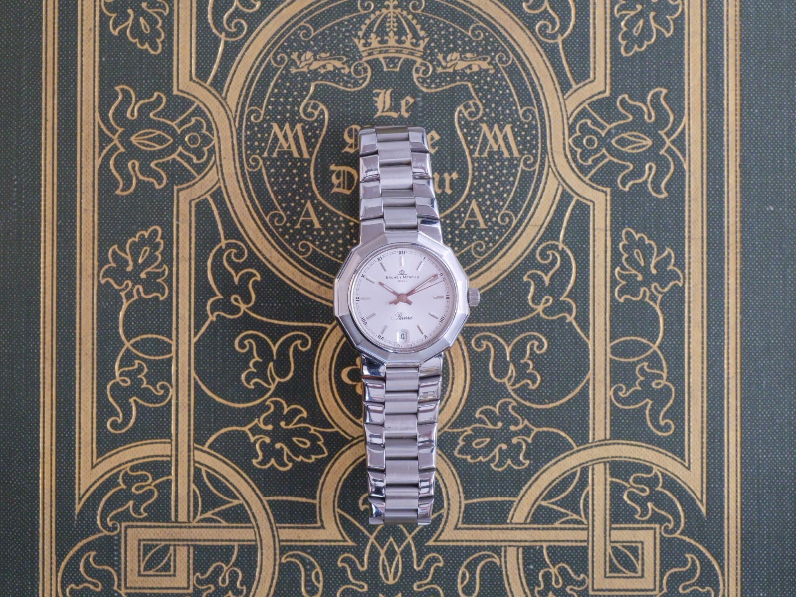 Baume & Mercier Riviera 24mm White Date Dial 18k Bezel Quartz Women’s Watch