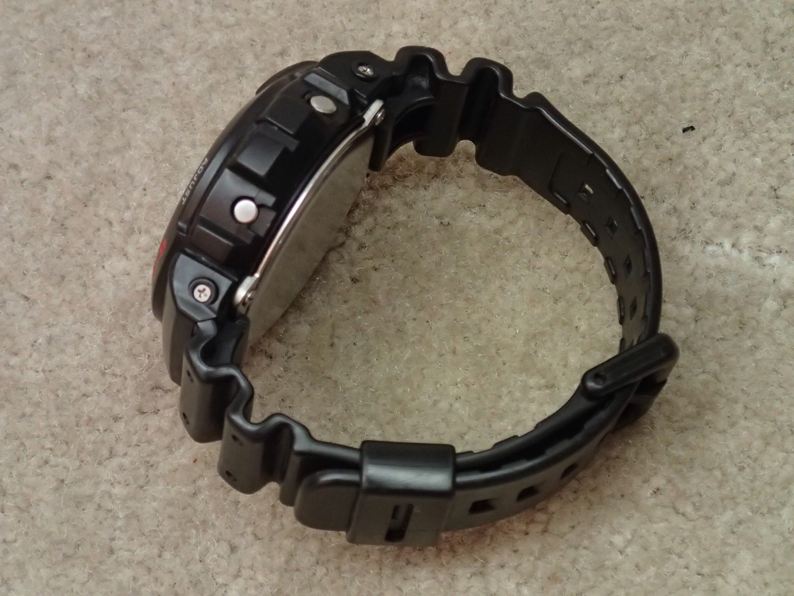 Casio DW-6900 G-Shock 3230 Watch Works but Has Issue