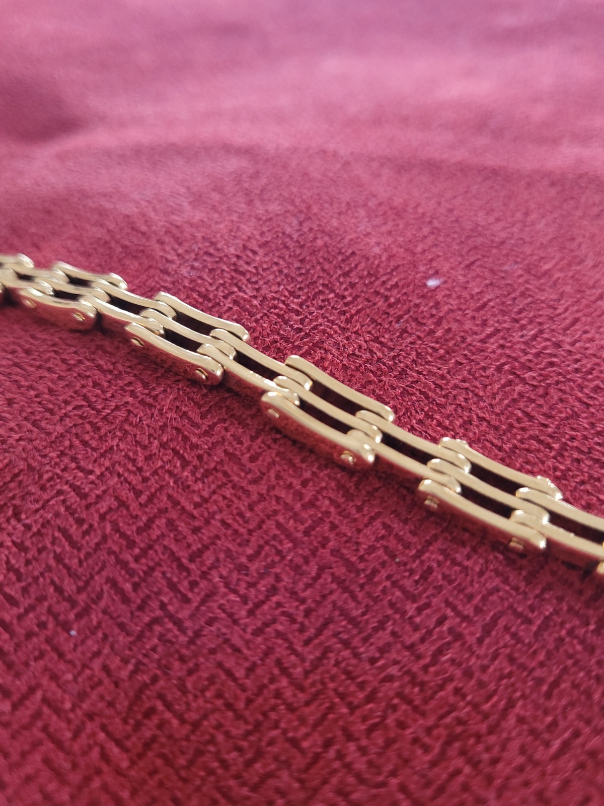 Vintage Goldtone Bicycle Chain Bracelet 7.5″