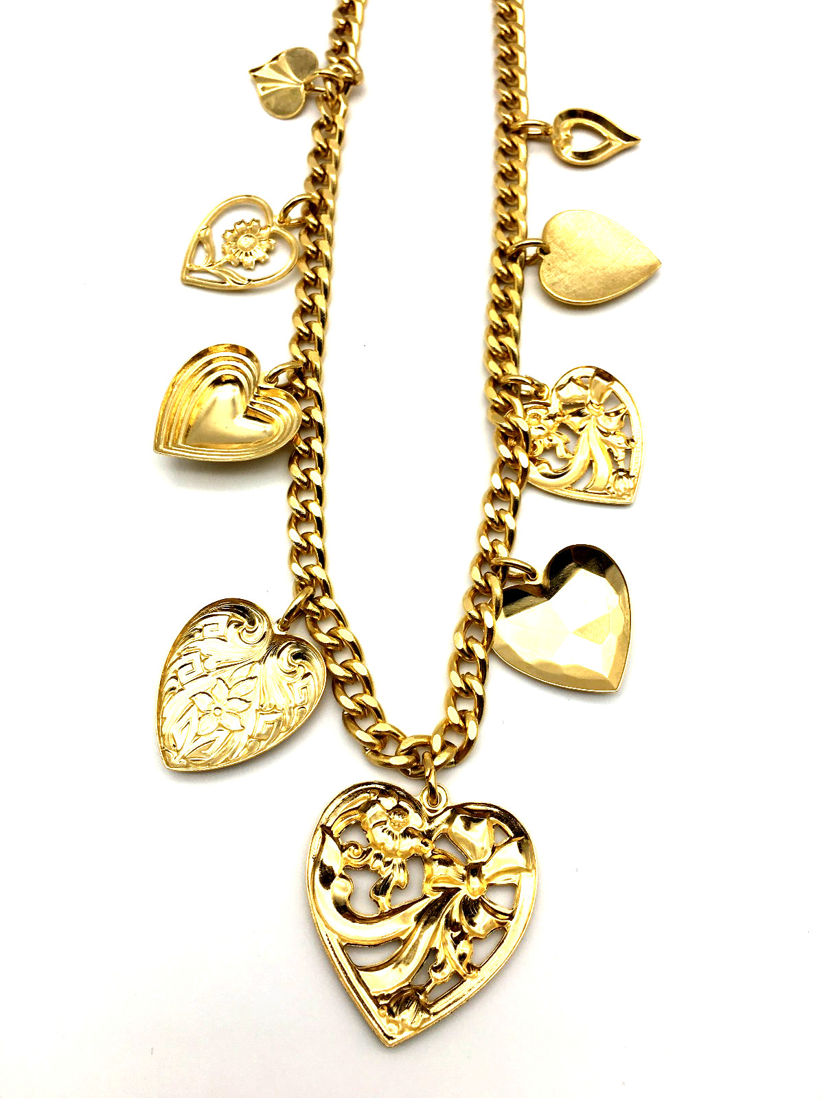 Vintage GoldTone Various Size Heart Charms 16″ Chain Necklace Push Lock Clasp
