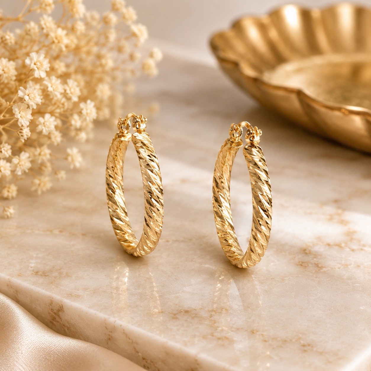 18K Gold Filled Twisted Round Hoop Earrings Metal No Stone Fashion Latch Back