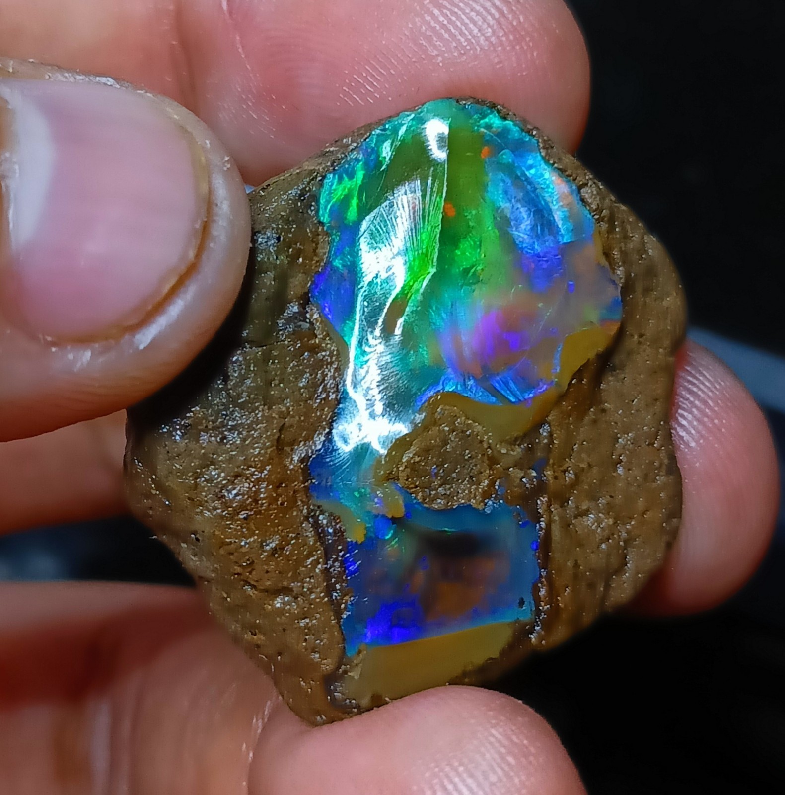 43 Carat, Natural Ethiopian Opal Raw Rough, Multi Flash Gemstone.