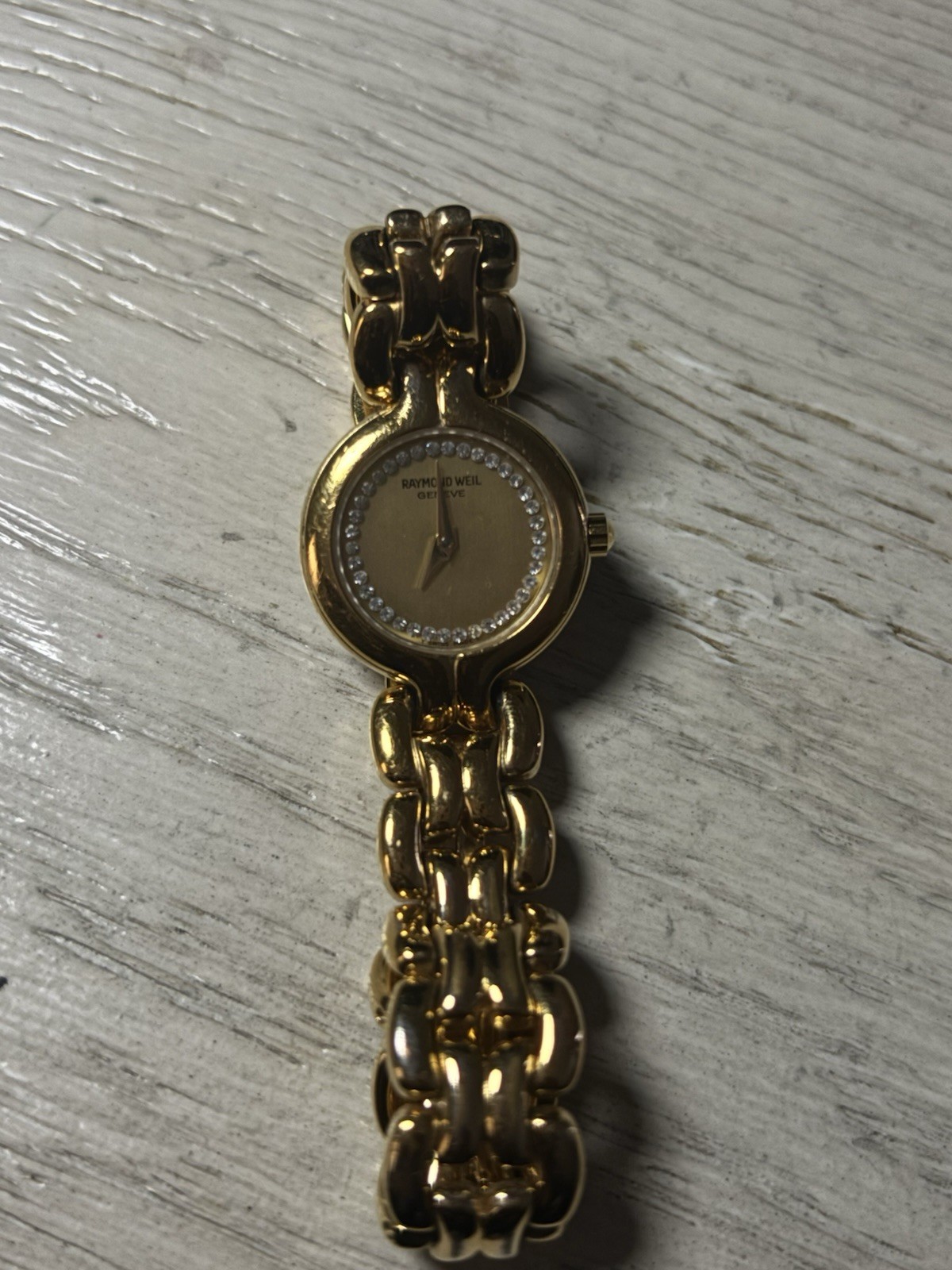 Raymond Weil Geneve Women’s Quartz Analog Gold Tone Bracelet Watch 30m WR