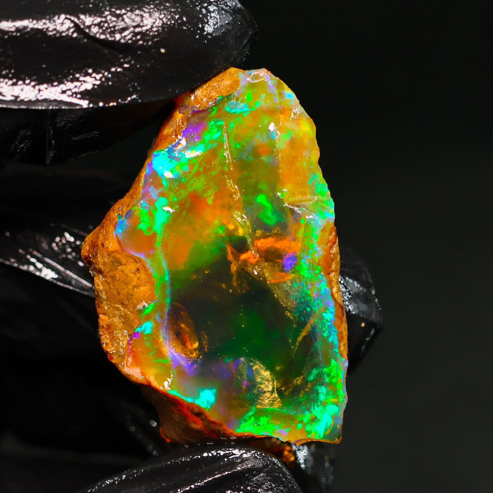 Natural Ethiopian Welo Opal Rough 39.10 Ct Gemstone – Bright Play of Color Fire