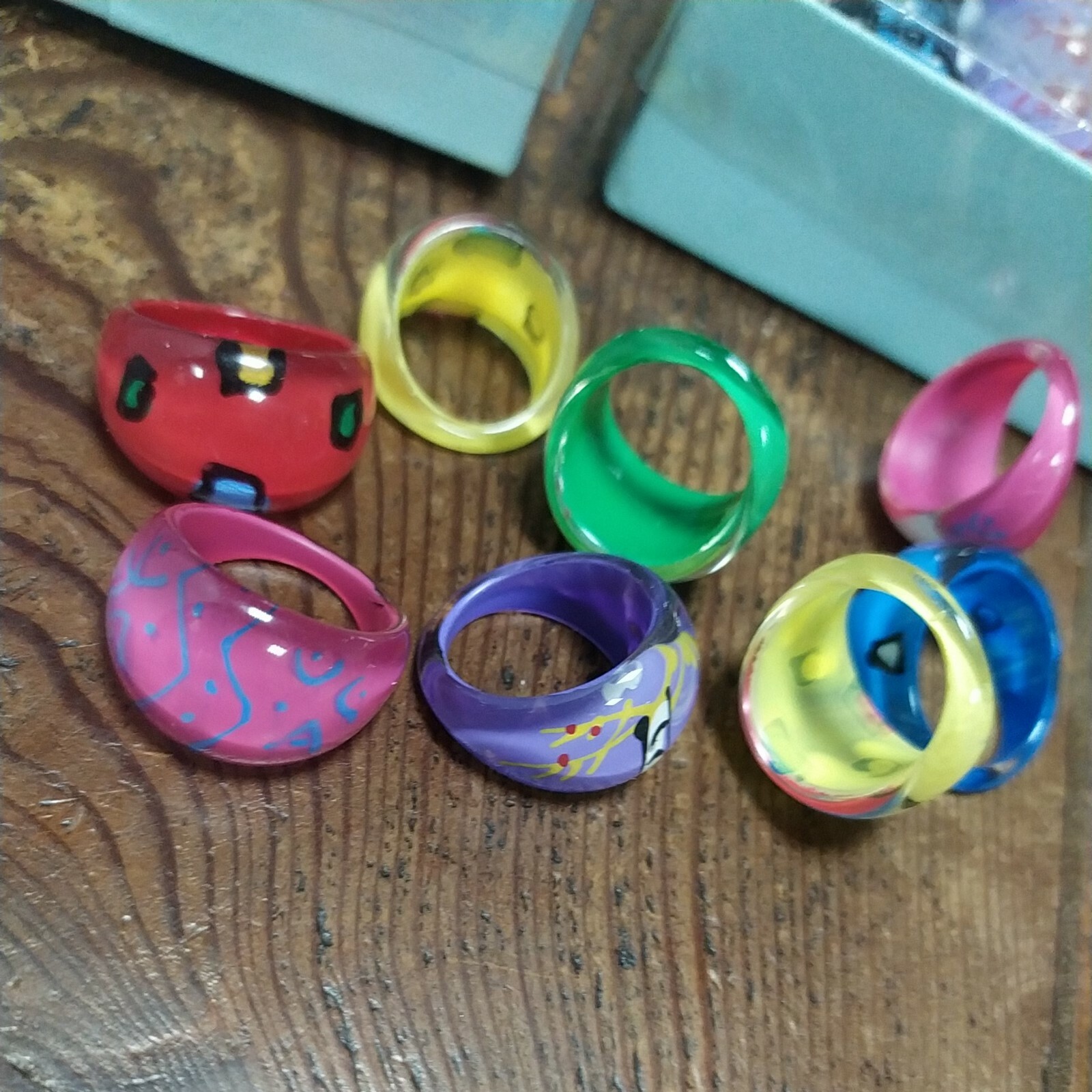 Lot of 432 Super Colorful Pop Art Resin Beach Rings – Various Sizes