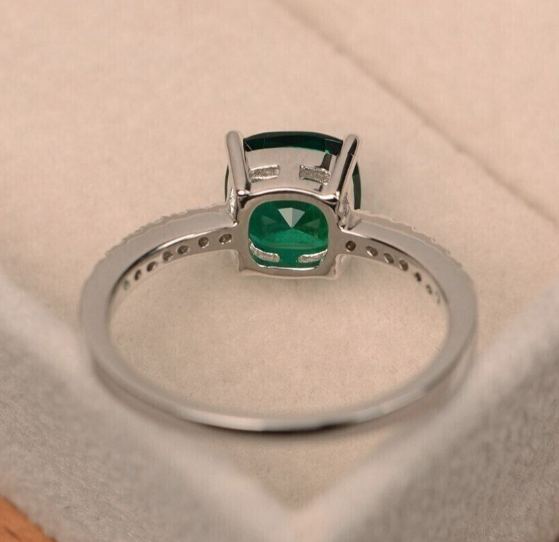 Delicate Ring For Valentine Gift 2.2 CT Simulated Emerald Ring 925 Silver Plated