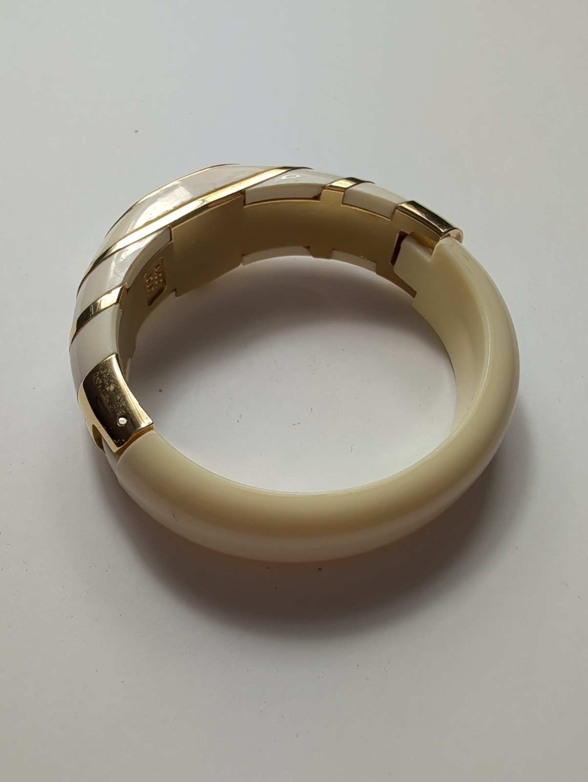 Vintage Lucerne Swiss Mechanical Bangle Watch Women’s Gold Tone White Modern