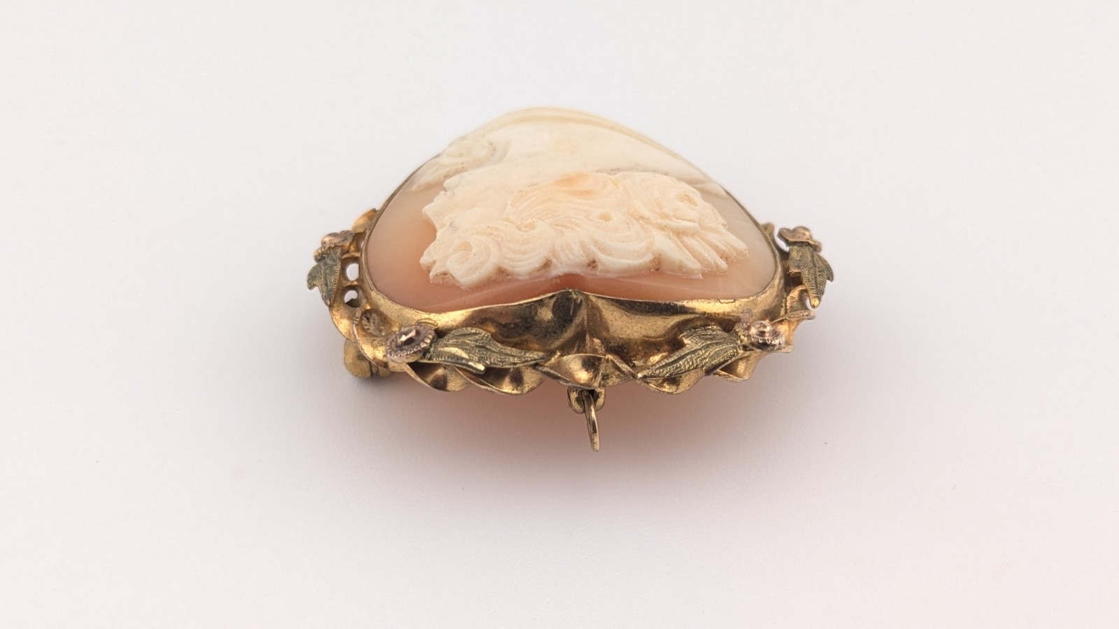 Vintage 1/20 12K Gold Filled Shell Cameo Brooch Pendant Convertible Heart