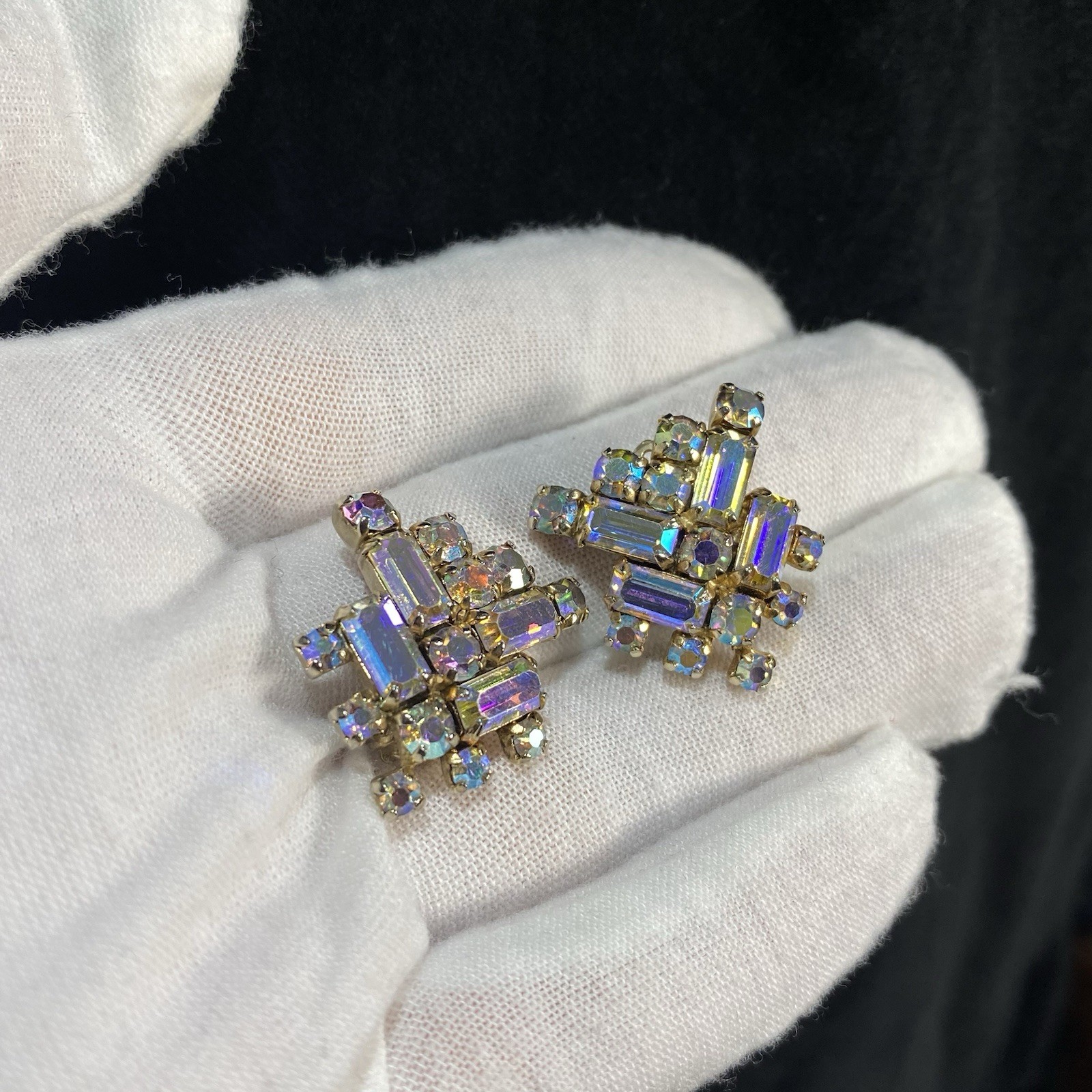 Vtg Signed SHERMAN Aurora Borealis Glass Clip On Earrings Cluster Pat.15645
