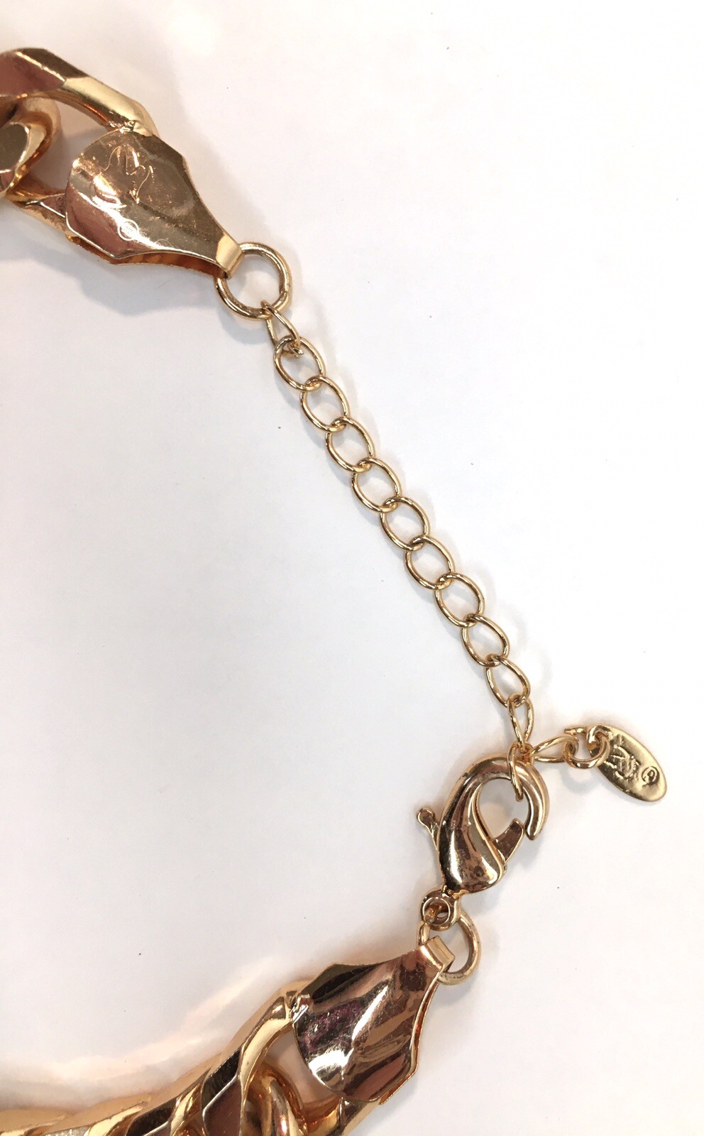 Gold Tone Chunky Curb Link Bracelet Signed But Can’t Identify 8″ + 2″ Extender