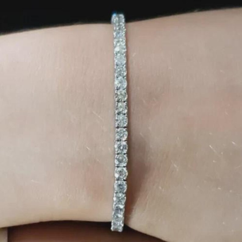 Round Cut Natural Diamond For a Stylish Tennis Bracelet In 14k Real White Gold