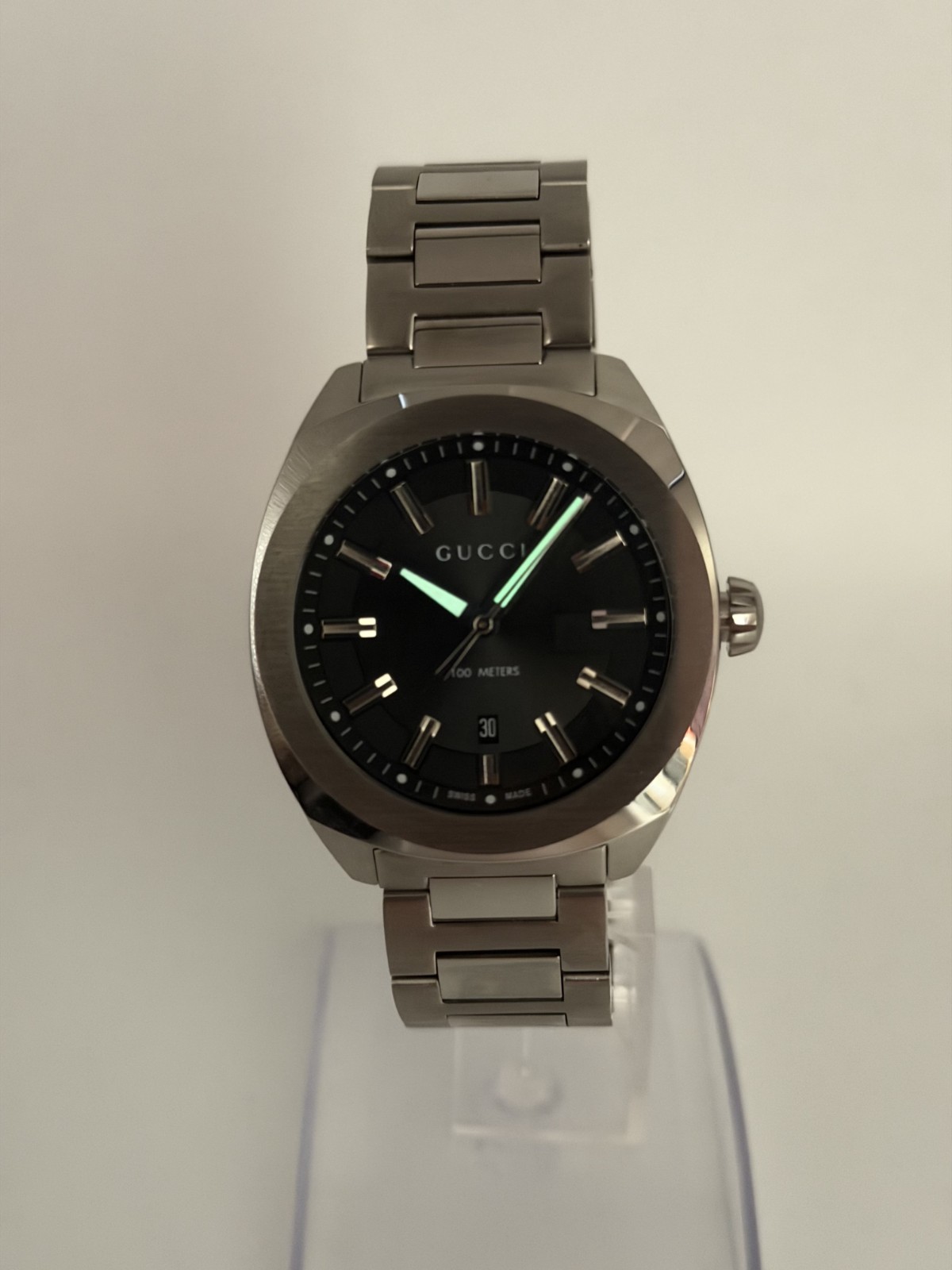 GUCCI GG2570 YA142301 Quartz Black Dial Men’s Watch 41MM