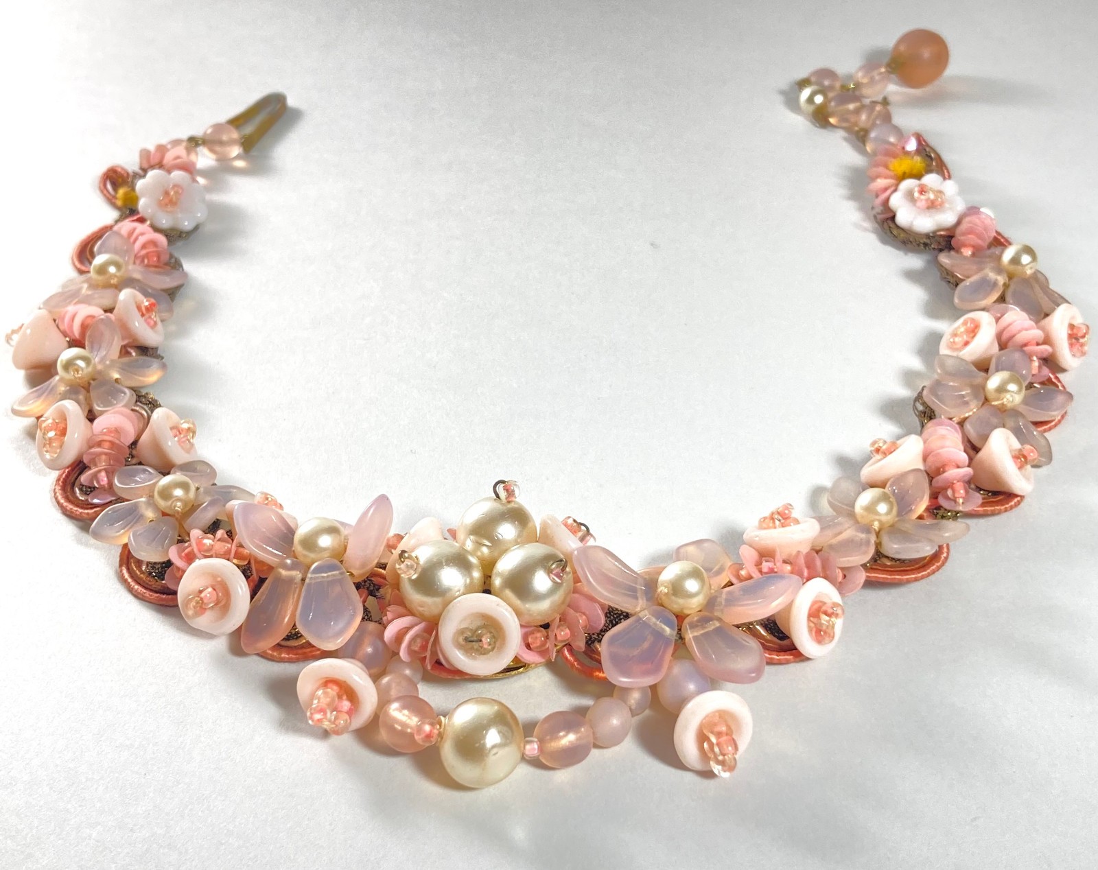 Vtg W Germany Wired Molded Glass Flower Cluster Pink Fruit Salad Necklace 15.5″